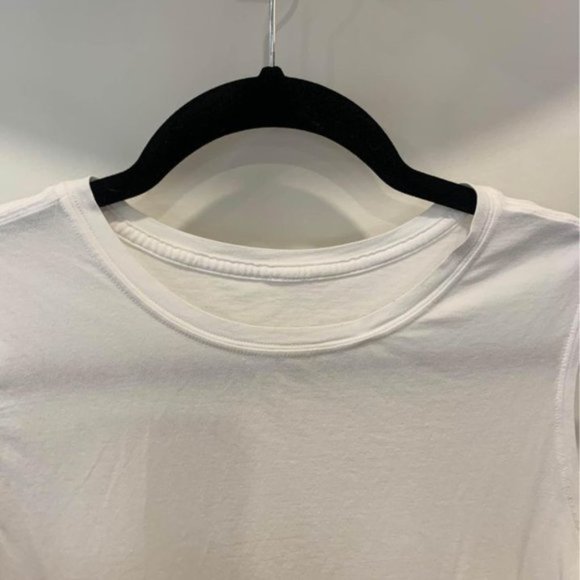 Lululemon lightweight white tank top. Crew neck. Size 6. Hem notch. - Picture 2 of 6